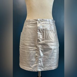 MI&M Silver Metallic High Waist Fitted Glam Edgy Mini Skirt GUC Size Medium